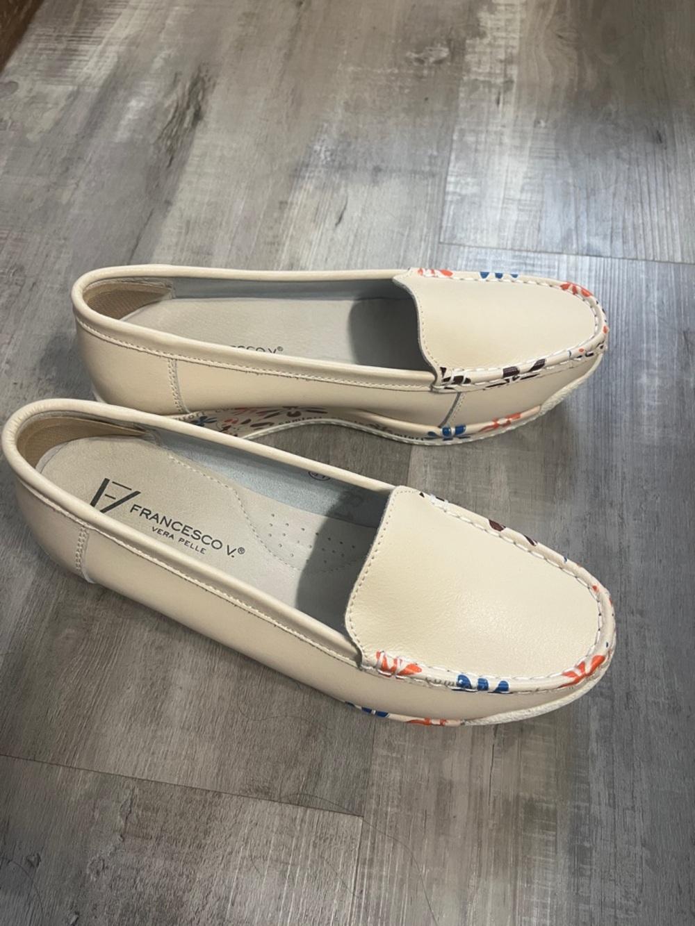 Vera Pelle Cream Leather Slip-On Loafers with Blue & Orange Accents